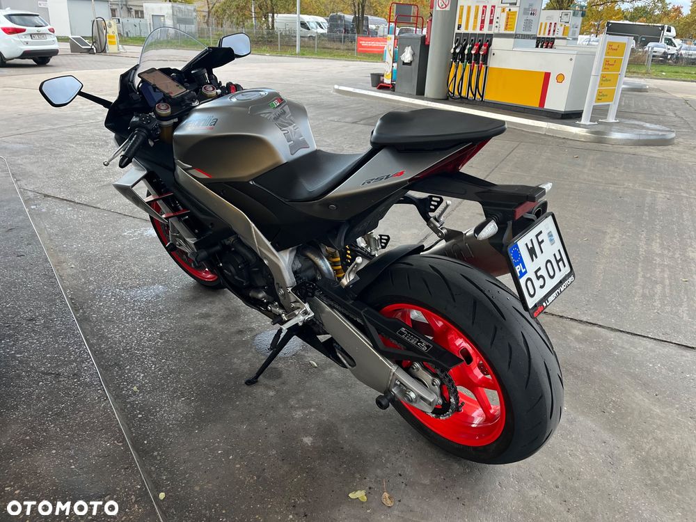 Aprilia RSV - 9