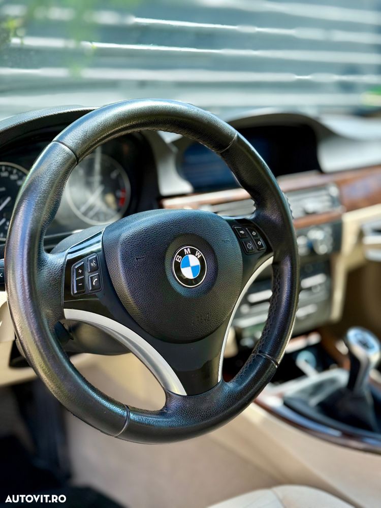 BMW Seria 3 320d Coupe - 8