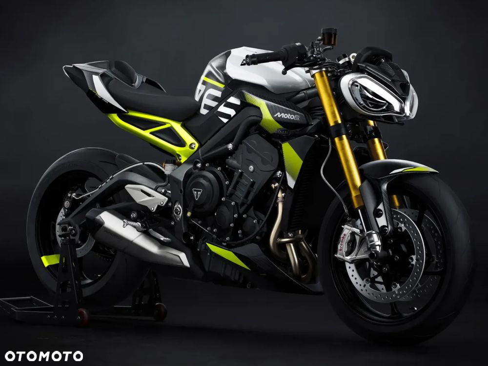 Triumph Street Triple - 1