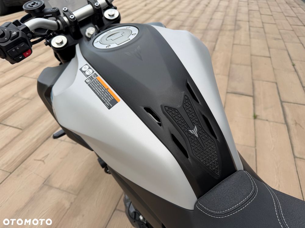 Yamaha MT - 18