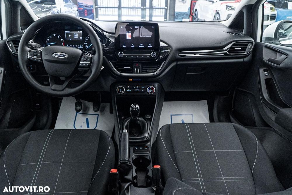 Ford Fiesta 1.1 Trend - 24