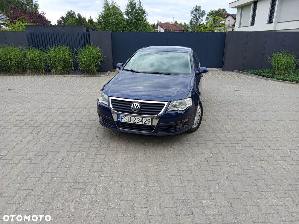 Volkswagen Passat - 14
