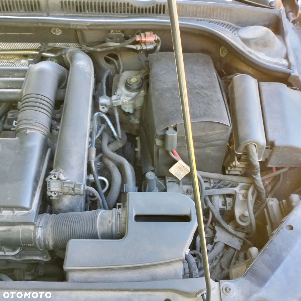 Volkswagen Jetta 1.2 TSI Comfortline - 35