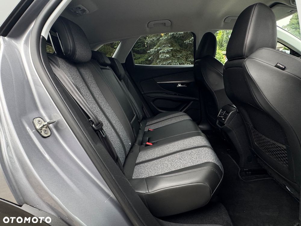 Peugeot 3008 BlueHDi 130 Stop & Start EAT8 Allure - 26