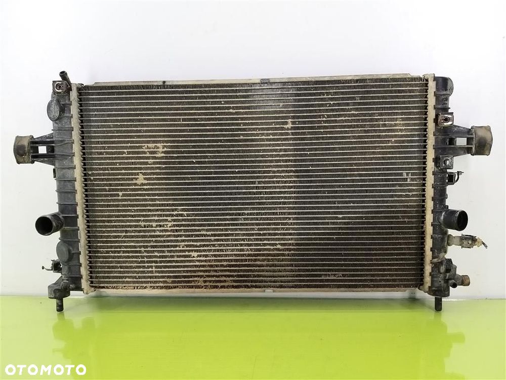 Chłodnica wody Opel Zafira II B 1.6 16V 105KM 2005-2011 DELPHI 13123818 - 1
