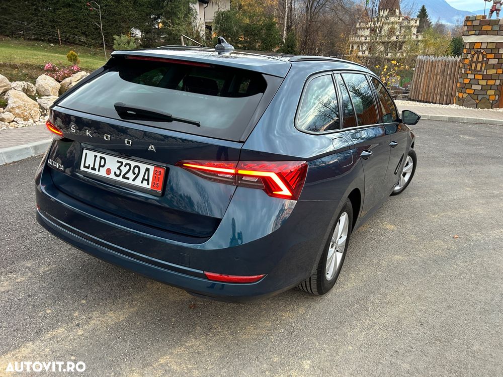 Skoda Octavia 2.0 TDI DSG Ambition - 2