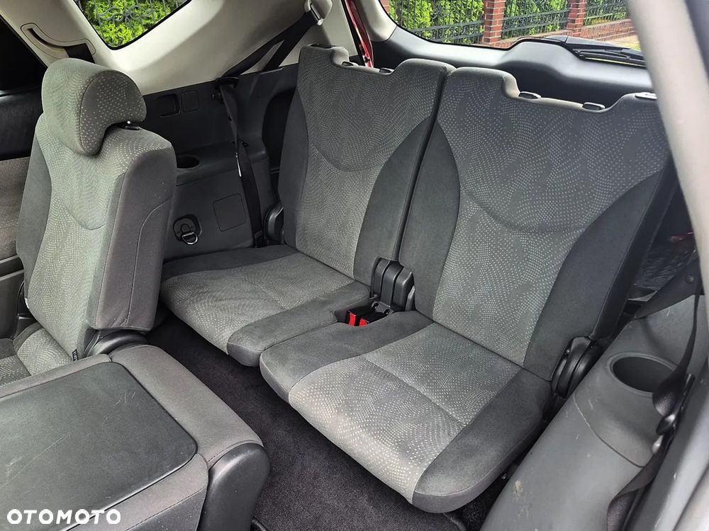 Toyota Prius+ (Hybrid) Life - 13