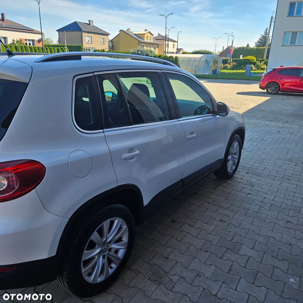 Volkswagen Tiguan - 4