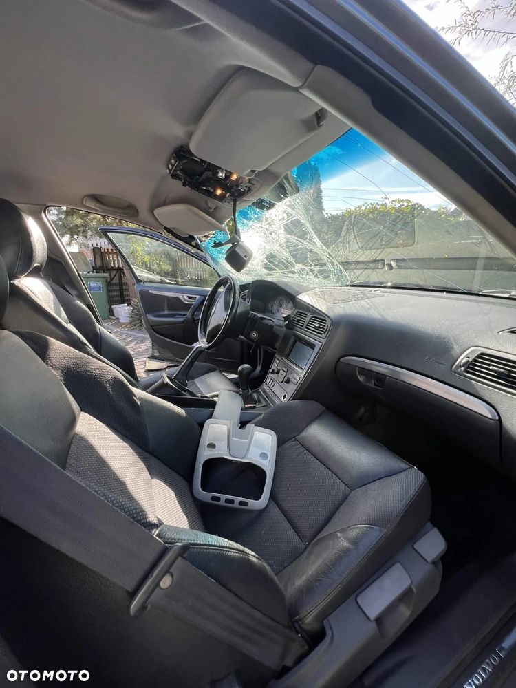 Volvo S60 2.4 D5 - 15