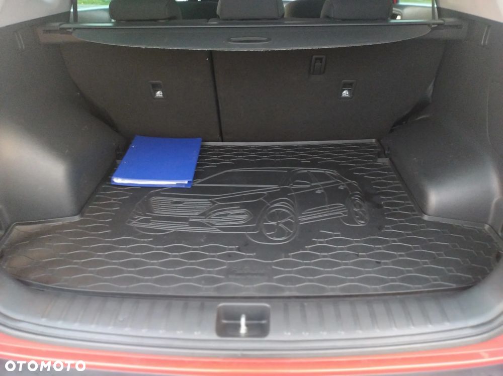 Hyundai Tucson blue 1.6 CRDi 4WD Select - 33