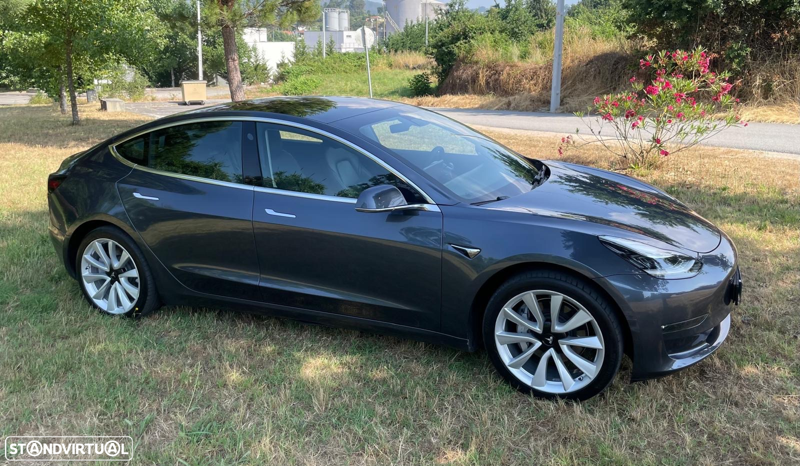 Tesla Model 3 Long-Range Dual Motor AWD - 22