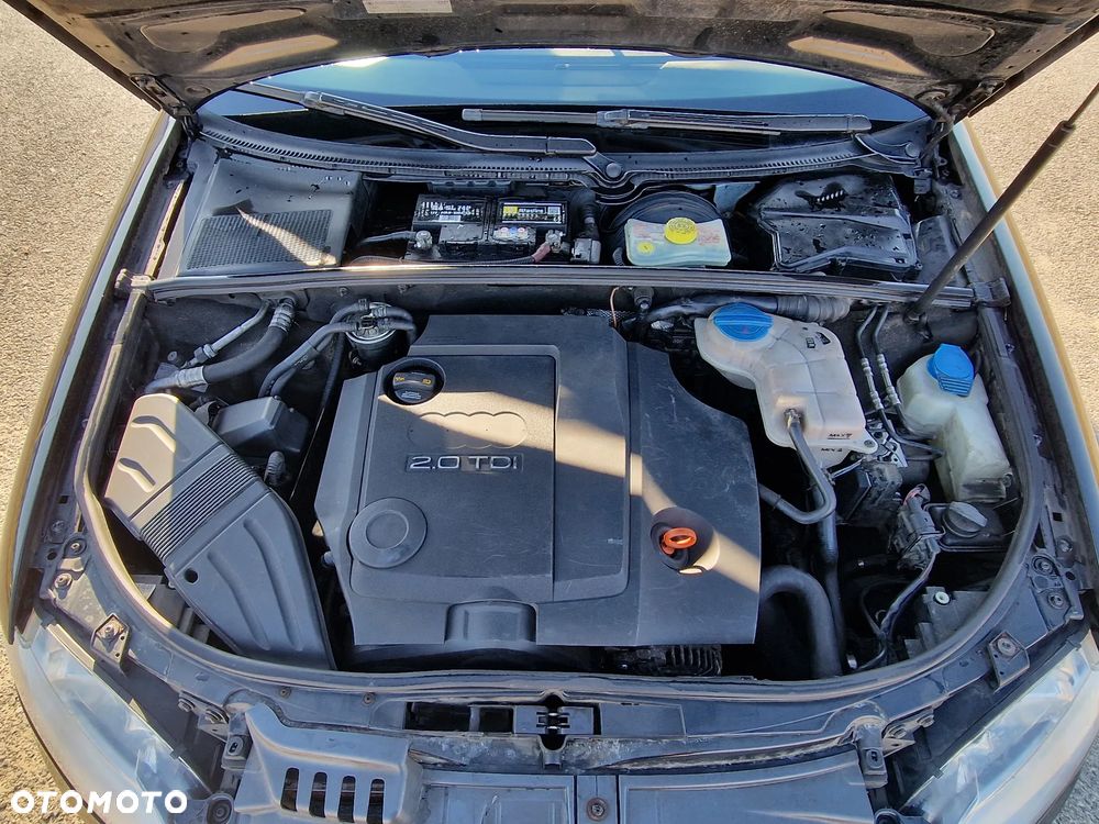 Audi A4 Avant 2.0 TDI - 17