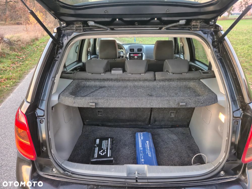 Suzuki SX4 1.6 Premium - 19