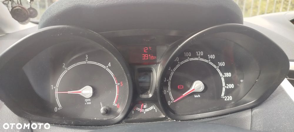 Ford Fiesta 1.6 TDCi DPF Trend - 10