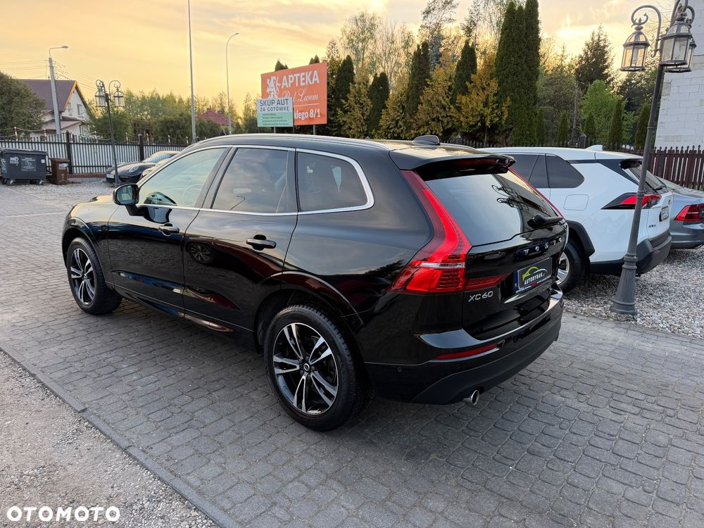 Volvo XC 60 D4 Momentum Pro - 39