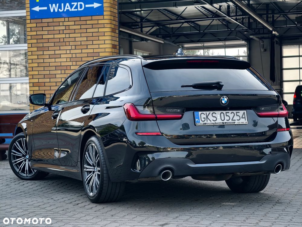 BMW Seria 3 320d xDrive M Sport Shadow - 19