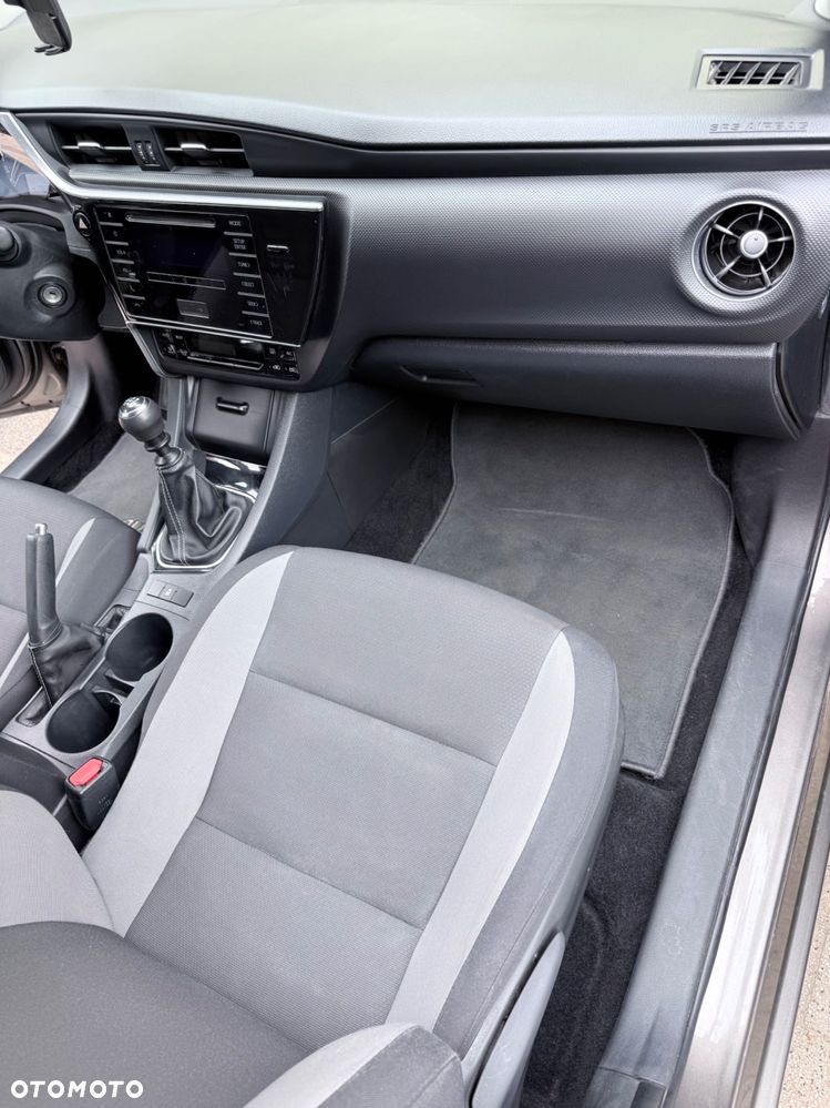 Toyota Auris - 6