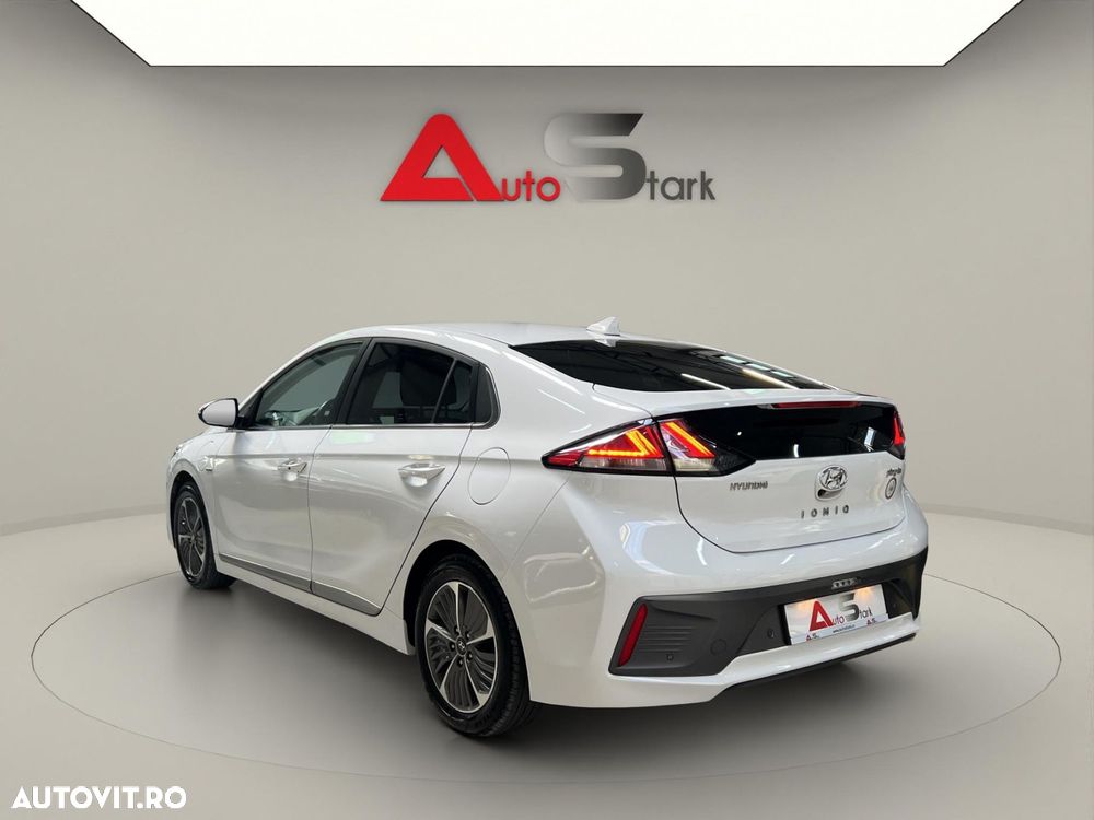 Hyundai IONIQ 1.6 141CP Exclusive - 12