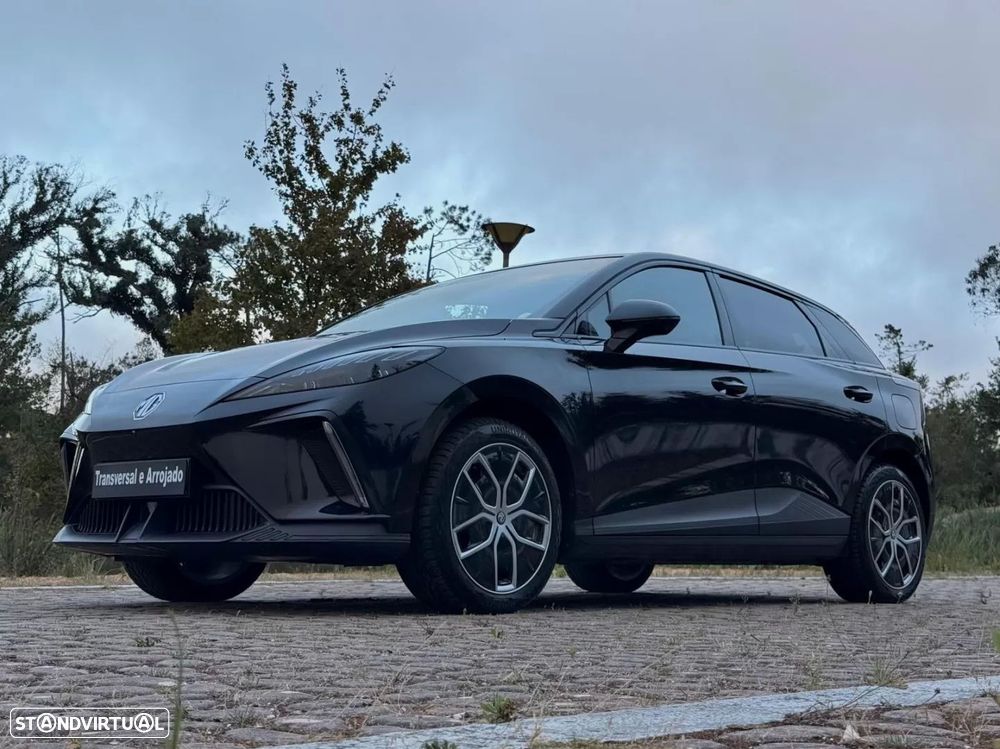 MG MG4 64 kWh Luxury - 3