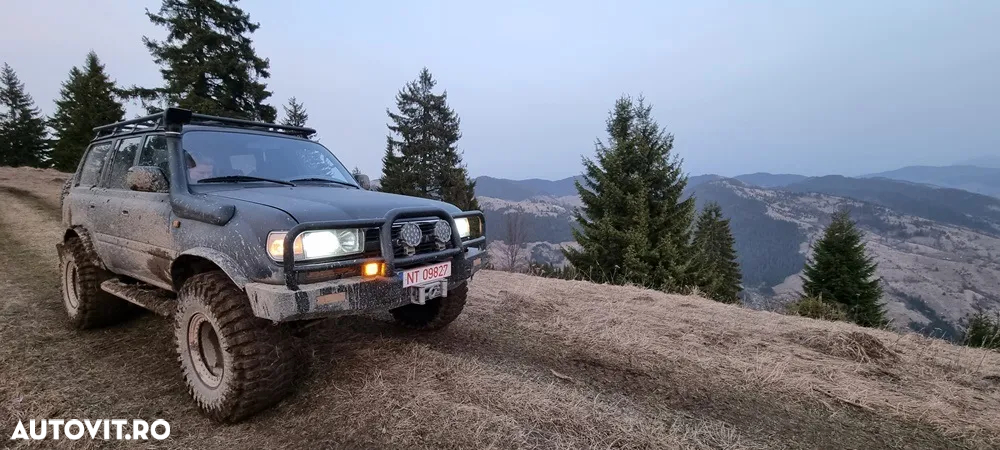 Toyota Land Cruiser - 25