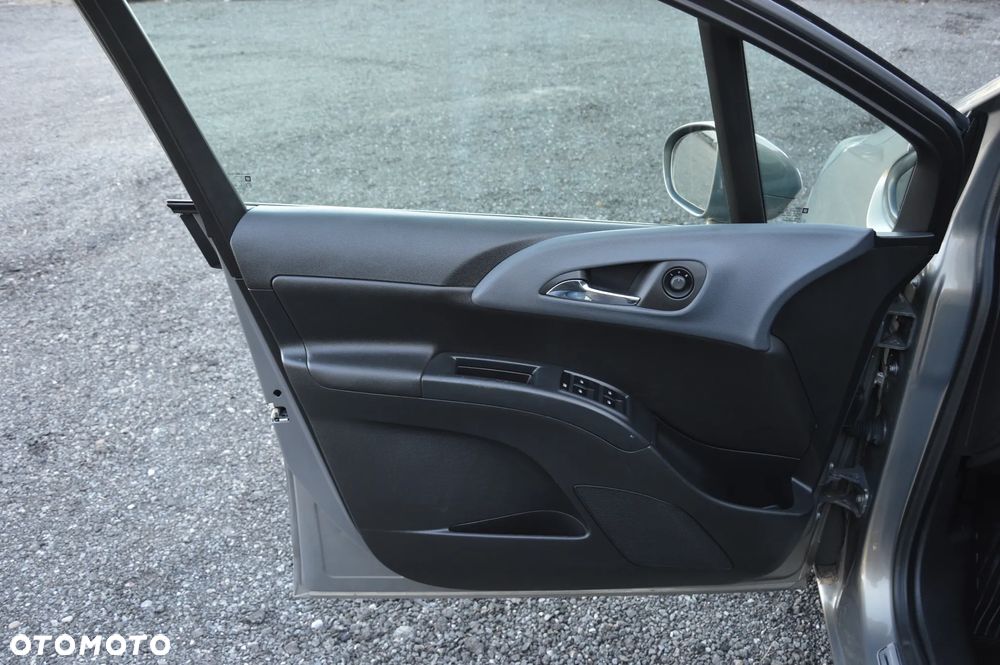 Opel Meriva - 19