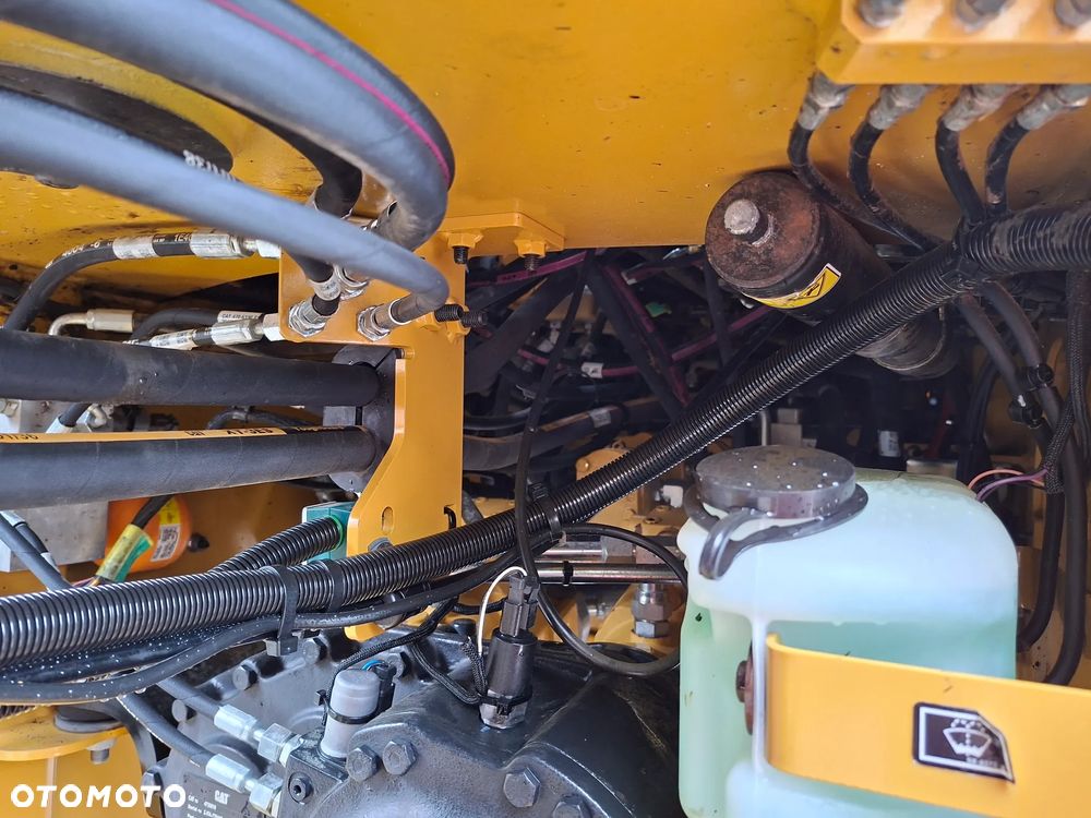 Caterpillar CAT 914 M - 30