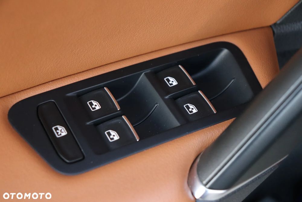 Volkswagen Golf 2.0 TDI (BlueMotion Technology) Highline - 15