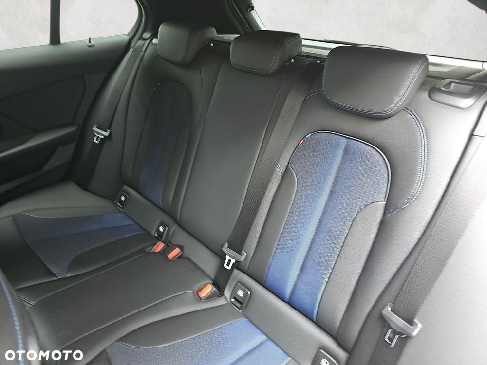 BMW Seria 1 - 24