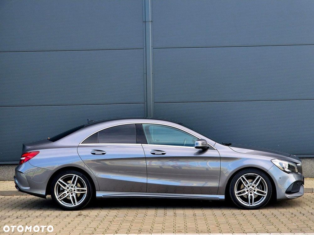 Mercedes-Benz CLA 200 7G-DCT AMG Line - 13