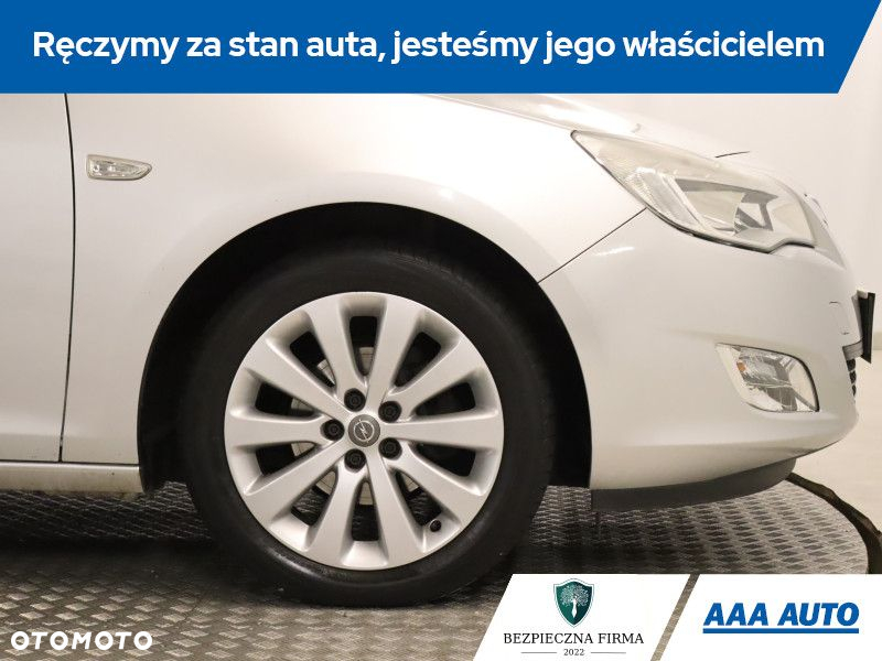 Opel Astra - 16