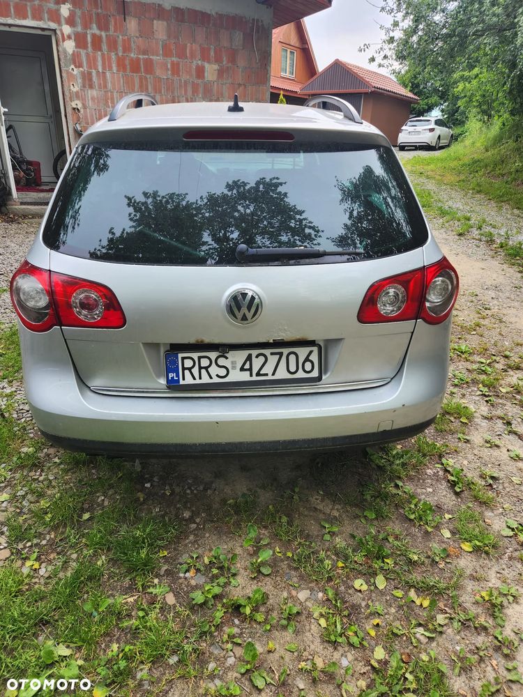 Volkswagen Passat 2.0 TDI DPF Comfortline - 2