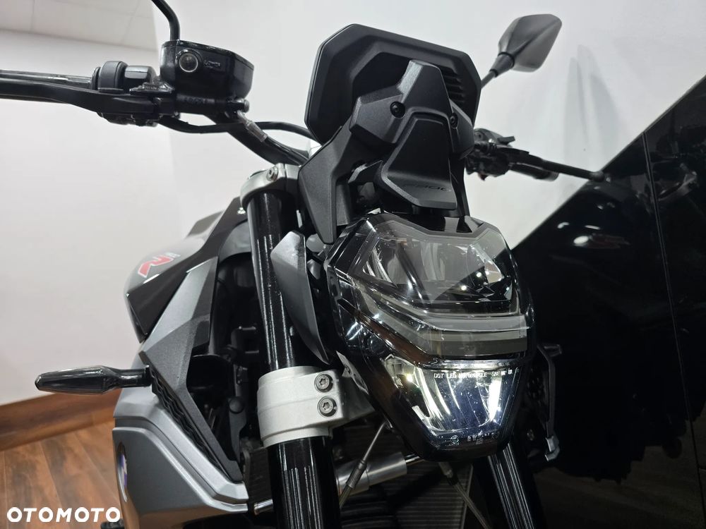 BMW F - 26
