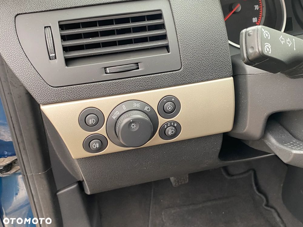Opel Astra - 27