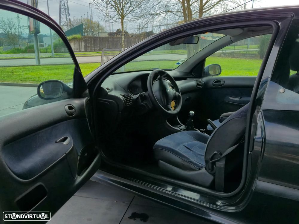 Peugeot 206 1.1 XT - 2