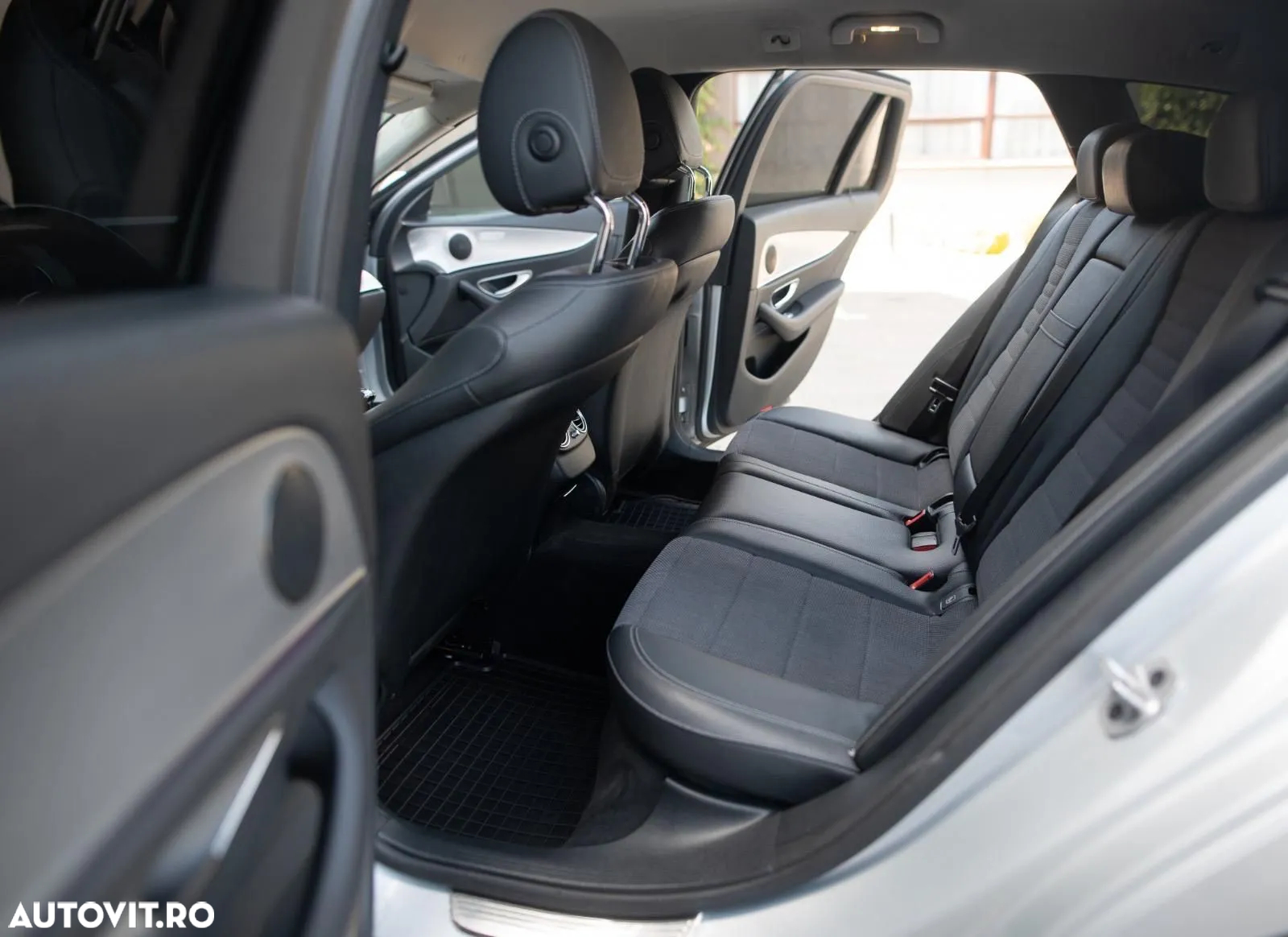 Mercedes-Benz E 220 d T-Modell Aut. - 12