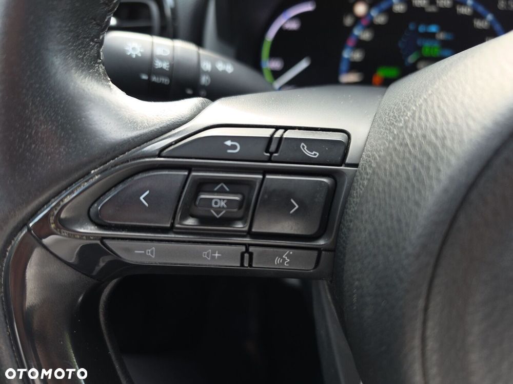 Toyota Yaris Cross Hybrid 1.5 Comfort 4x4 - 25