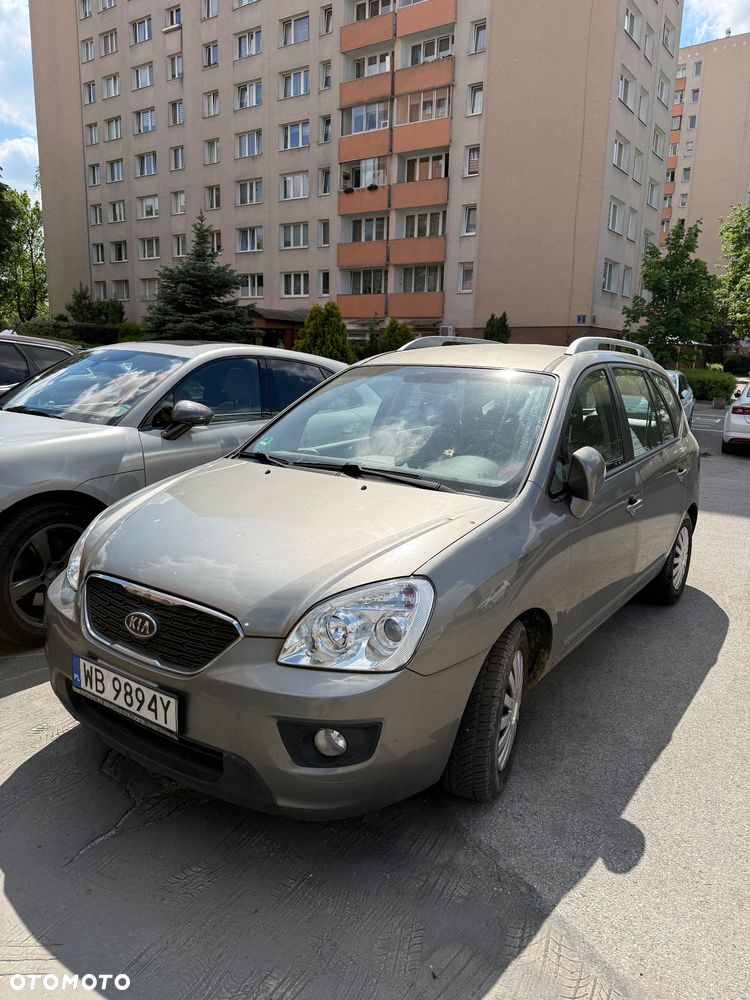 Kia Carens 1.6 CRDi Spirit - 1