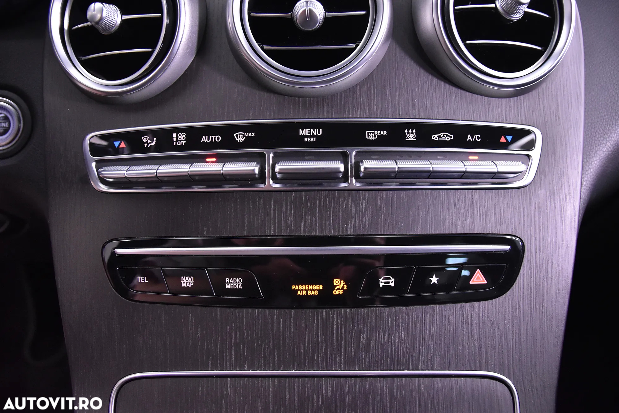 Mercedes-Benz GLC 300 e 4Matic 9G-TRONIC AMG Line - 18
