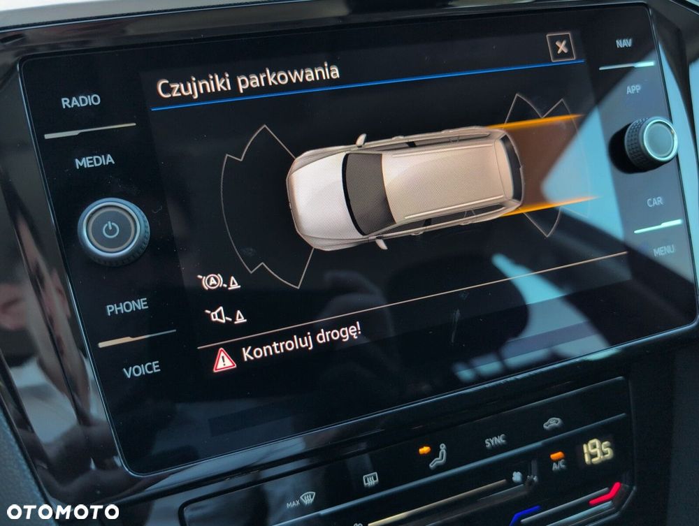 Volkswagen Passat Variant 1.5 TSI EVO Business DSG - 24