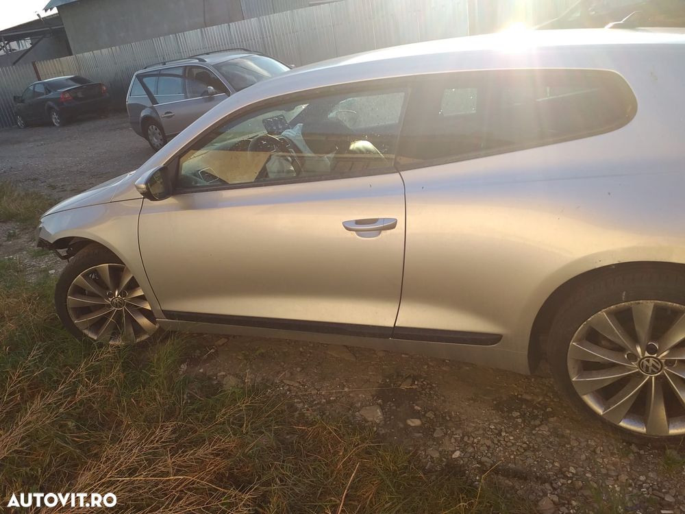 Dezmembram volkswagen sciroco 2009 2.0 tfsi - 3
