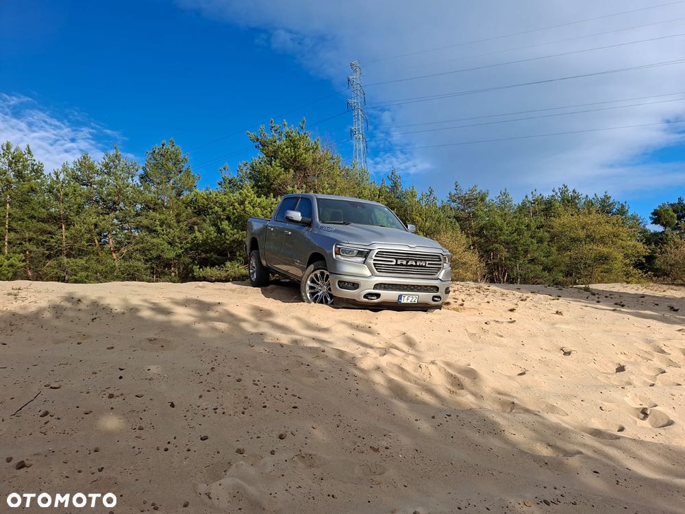 RAM 1500 Crew Cab Shortbed Laramie - 17