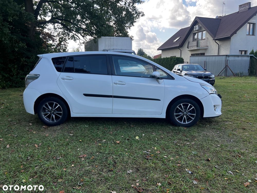 Toyota Verso 1.8 Premium MS - 4