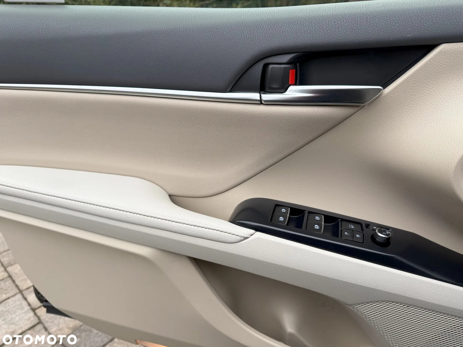 Toyota Camry 2.5 Hybrid Executive CVT - 7