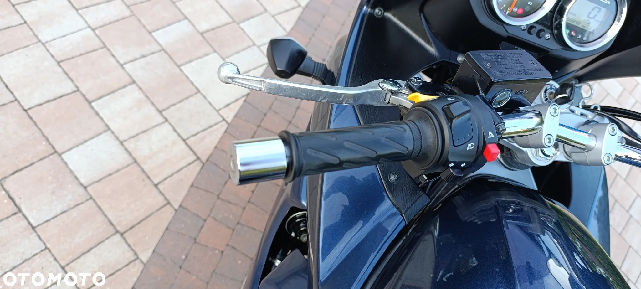 Suzuki Bandit - 12