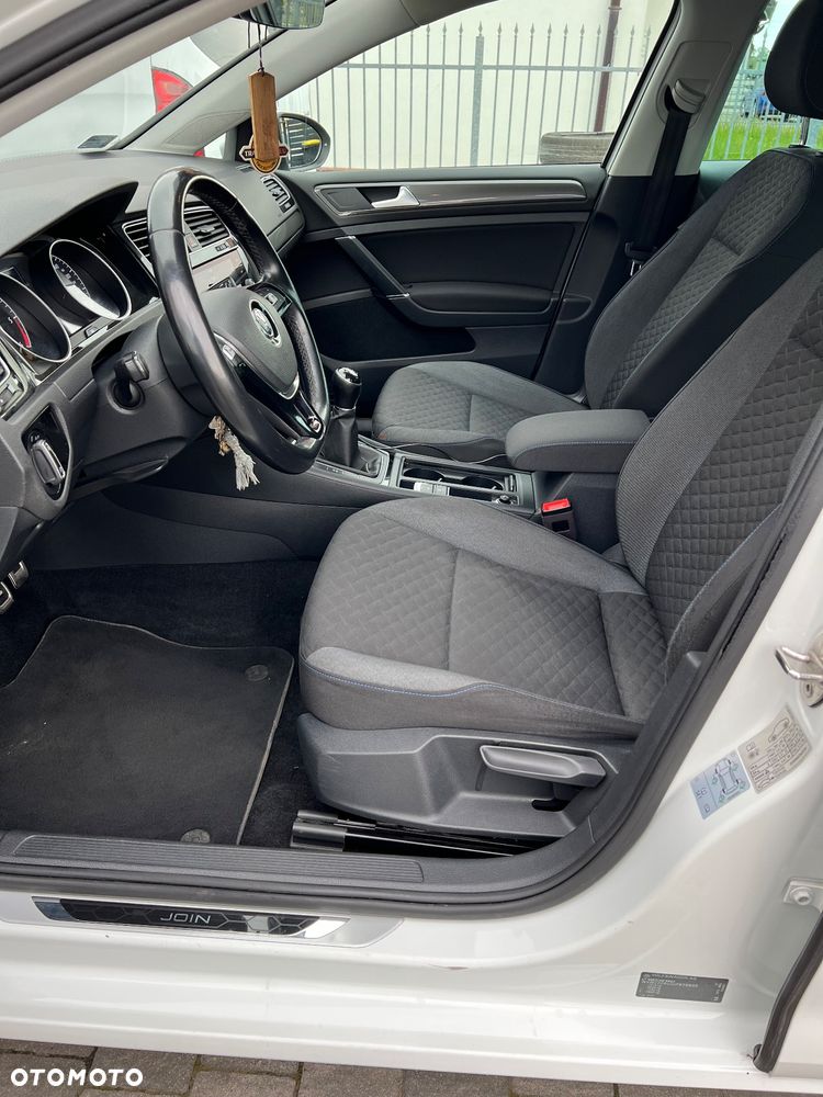 Volkswagen Golf - 13