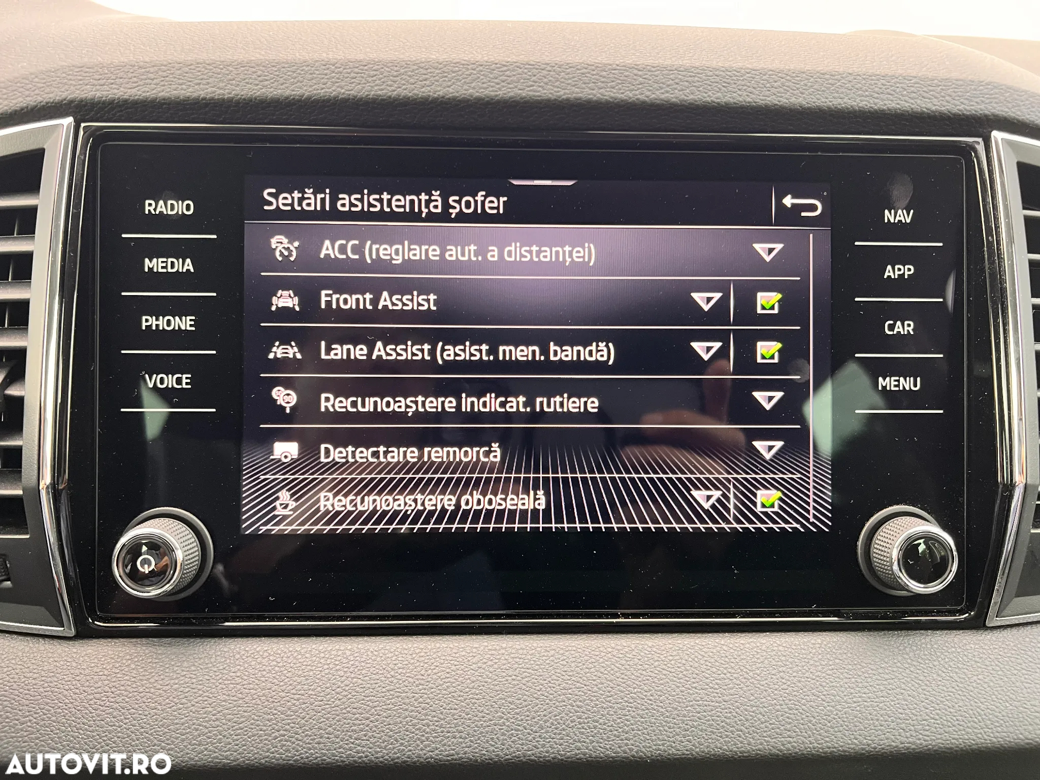 Skoda Karoq 1.5 TSI DSG Style - 31