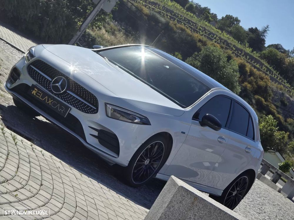 Mercedes-Benz A 250 e 8G-DCT AMG Line - 40