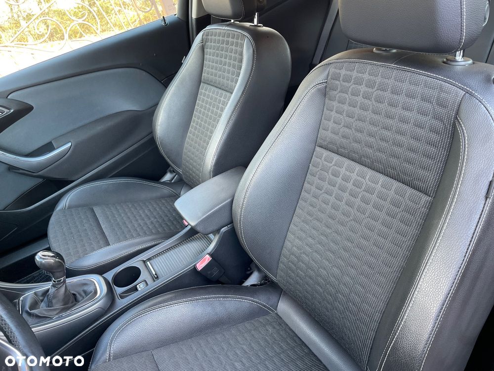 Opel Astra 1.4 Turbo - 3
