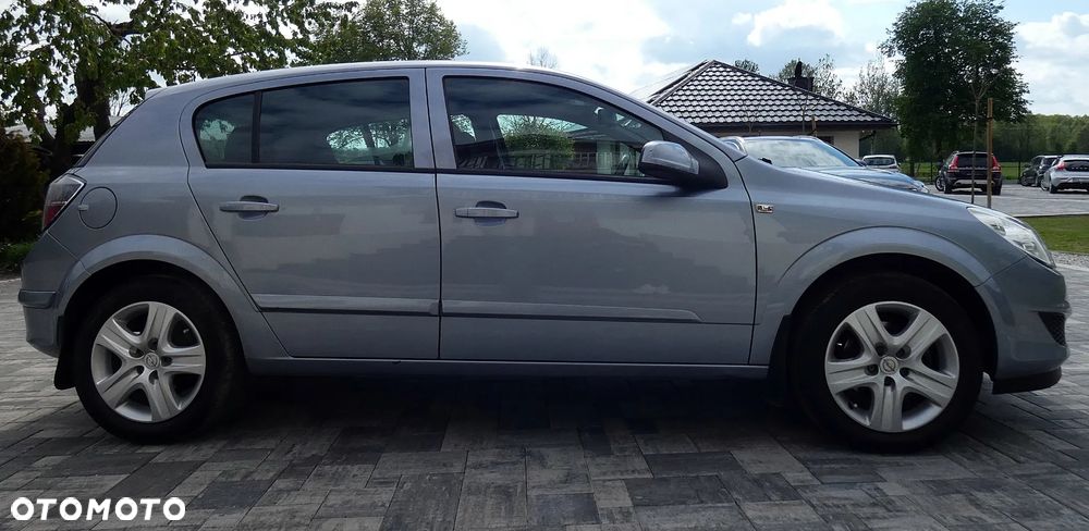 Opel Astra 1.4 Sport - 18