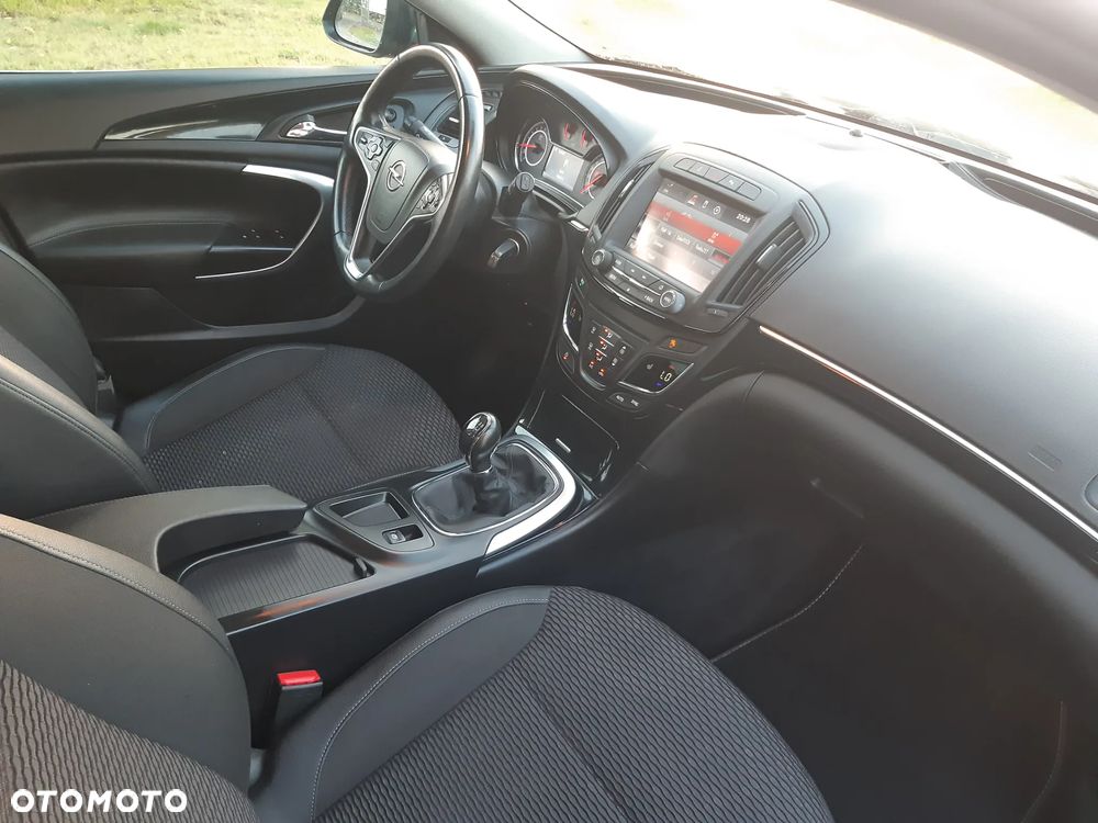 Opel Insignia 1.6 ECOTEC DI Turbo Sports Tourer ecoFLEX - 24